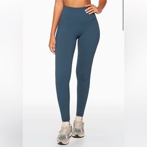 Set active LUXFORM leggings in a green color
